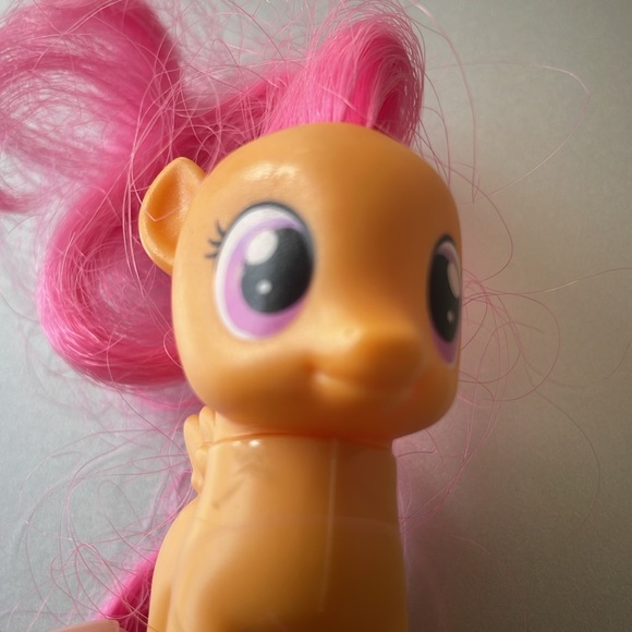Scoot A Loo Brushable G4 My Little Pony 2010 Hasbro - Picture 5 of 5